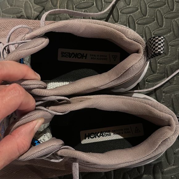 Hoka one one challenger woman’s shoes - Picture 9 of 10